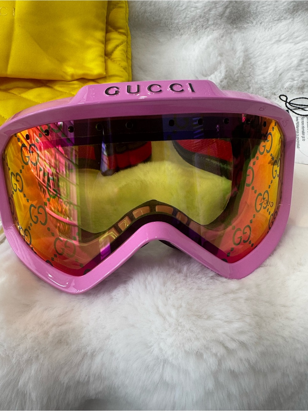 New with tags Gorgeous Authentic Gucci Monogram Logo Oversized Ski Goggles